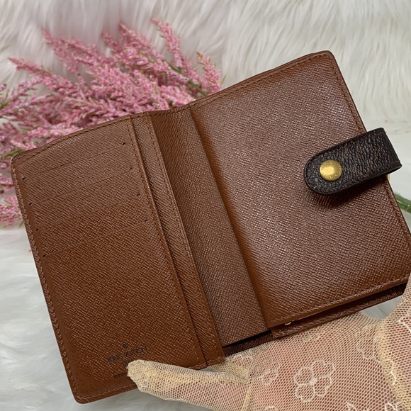 067 Authentic Louis Vuitton Monogram Kiss Lock Wallet Datecode: SB1005 - Picture 7 of 12